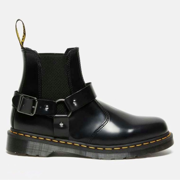 Dr. Martens Wincox Polished Smooth Leather Harness Buckle Black Chelsea Boots - Picture 2 of 16